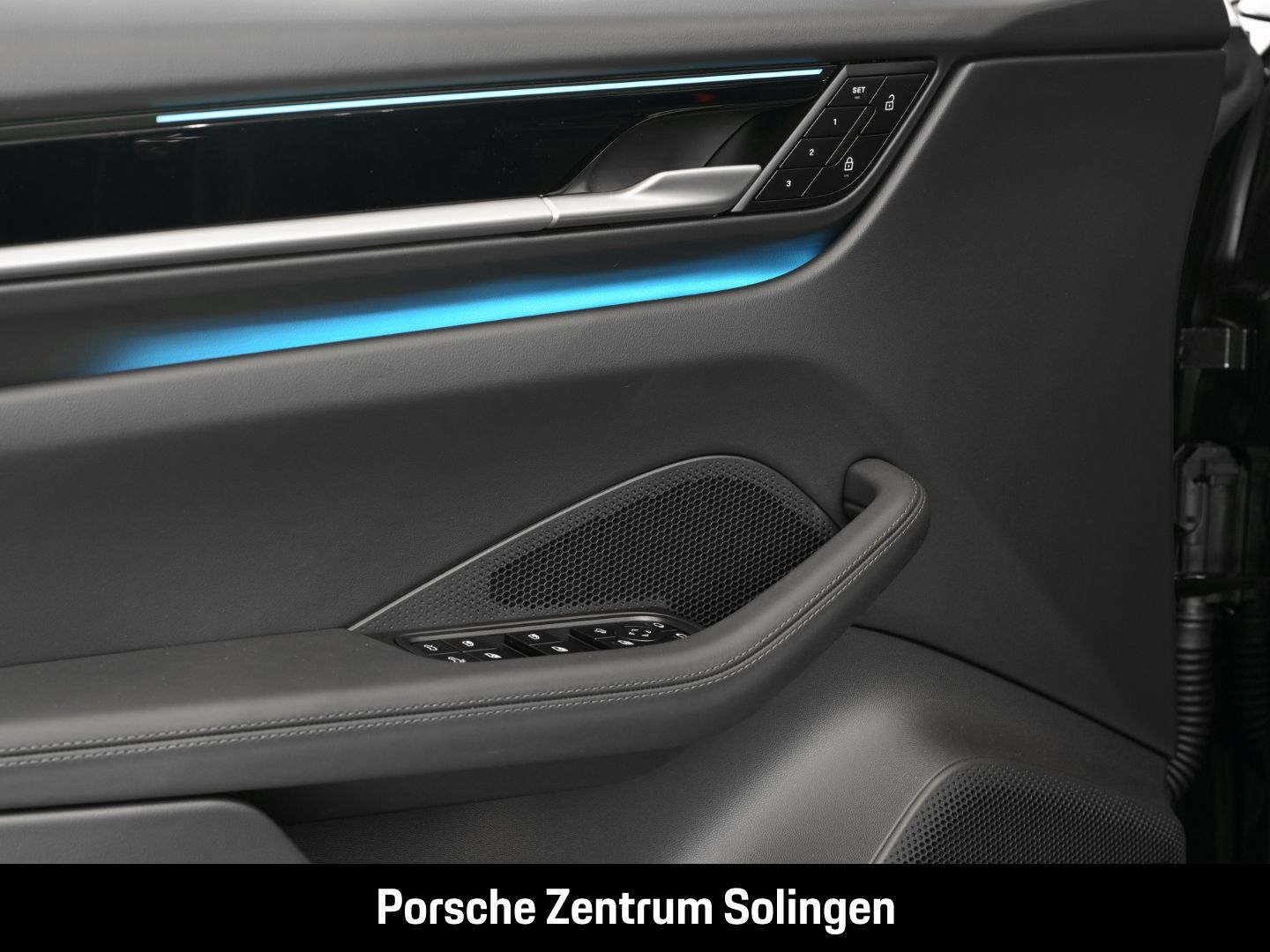 Porsche Macan 4 PANO PASM BOSE BeifahrerDP Surround