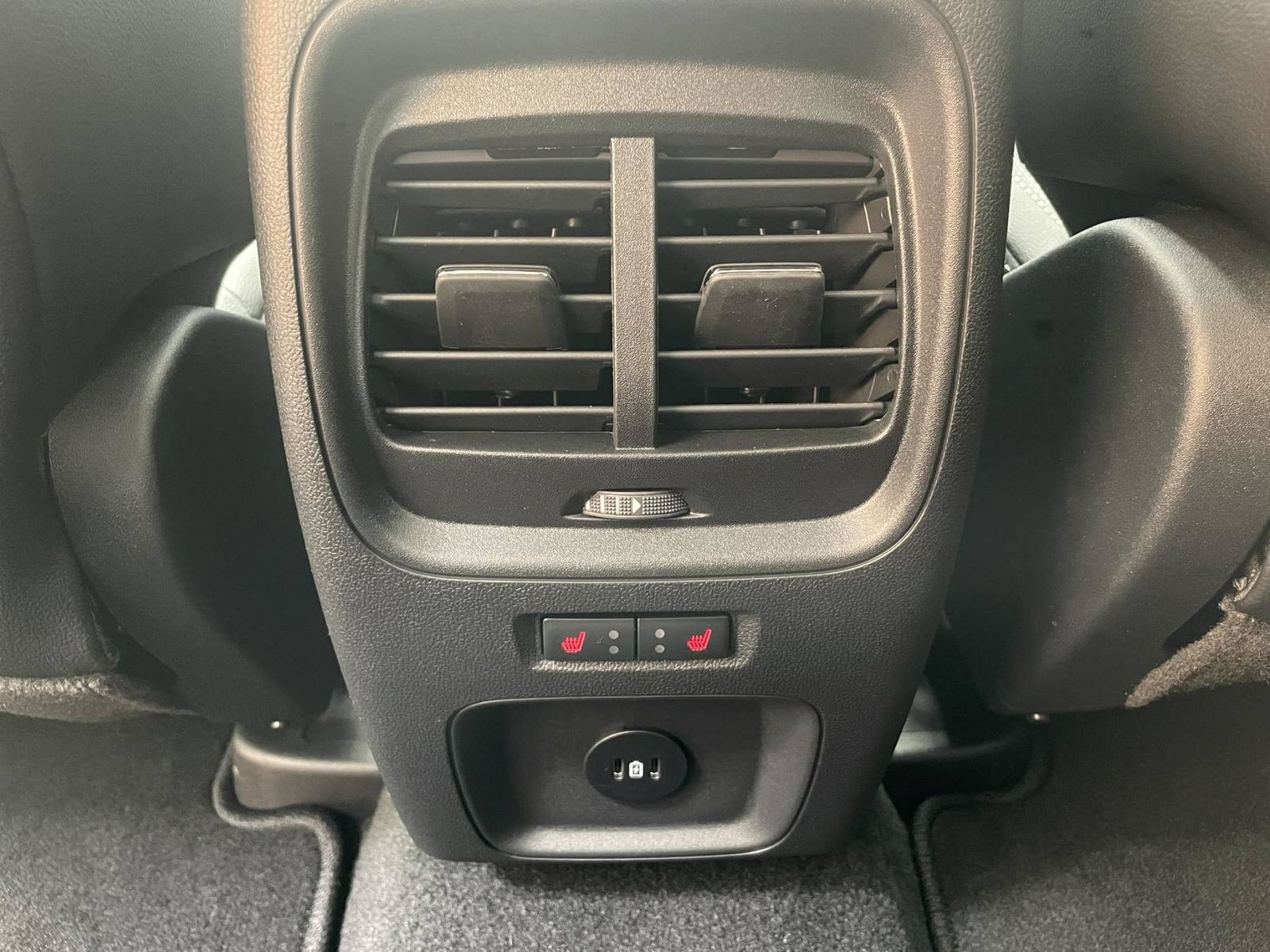 Ford Kuga Titanium X PHEV - Samsaru's Car Outlet