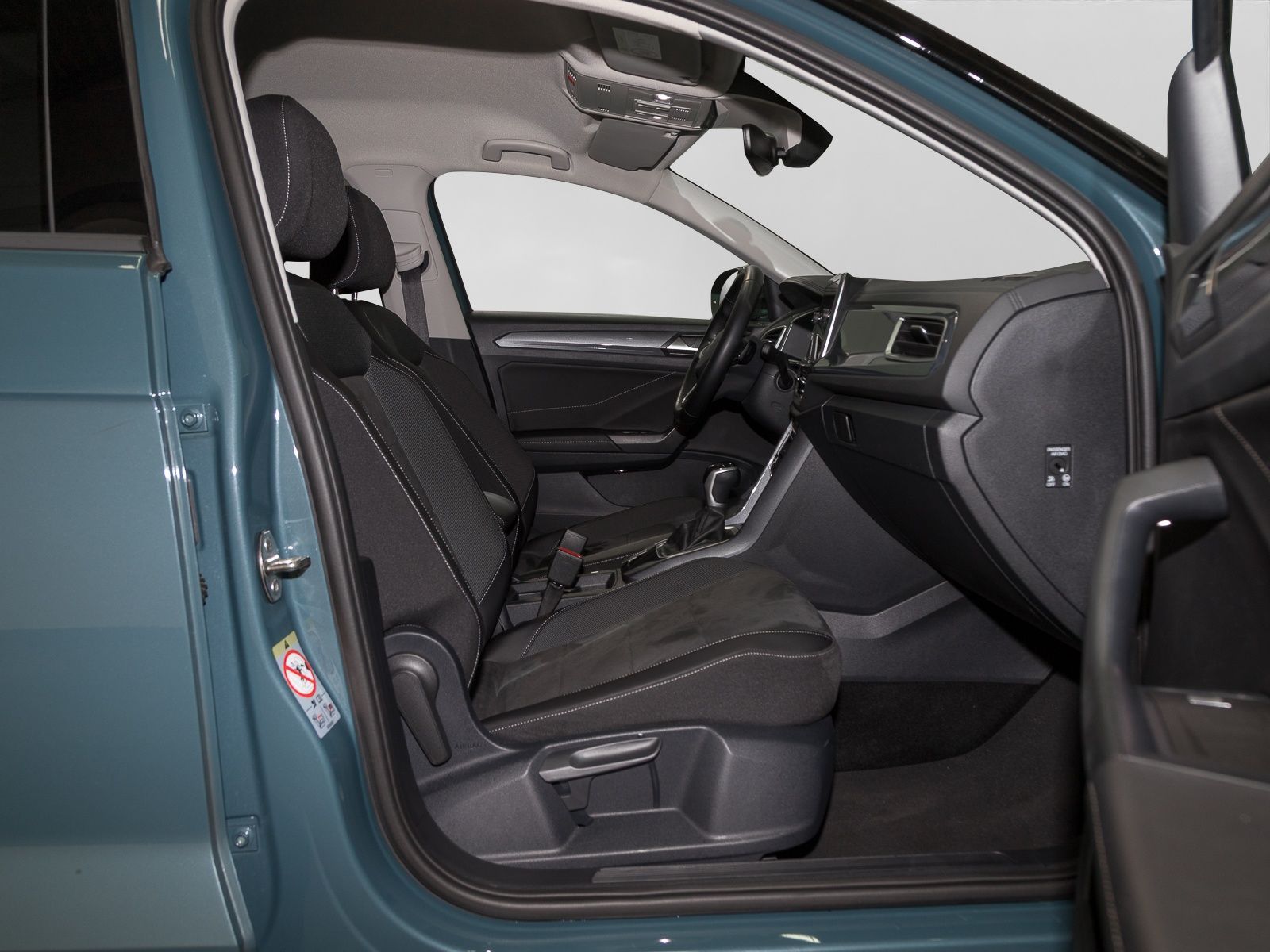 Volkswagen T-Roc 1.5 TSI DSG STYLE - Samsaru's Car Outlet