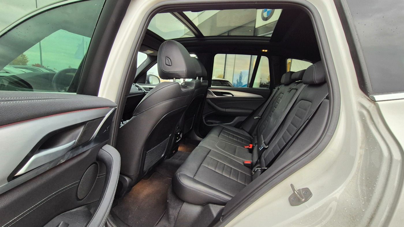 BMW X3 xDrive30d ///M-Sport/AHK/Laser/PanoSD/SpurAss