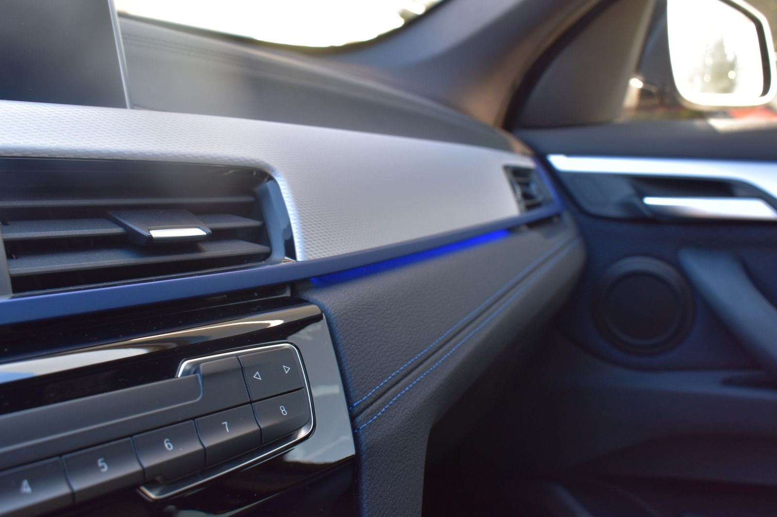 BMW X1 xDrive25i M Sportpaket - Samsaru's Car Outlet