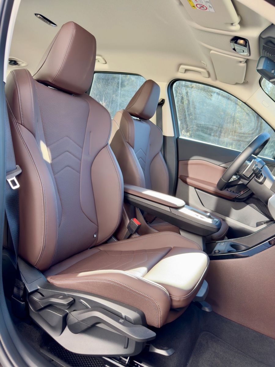 BMW X1 xDrive23i - Samsaru's Car Outlet