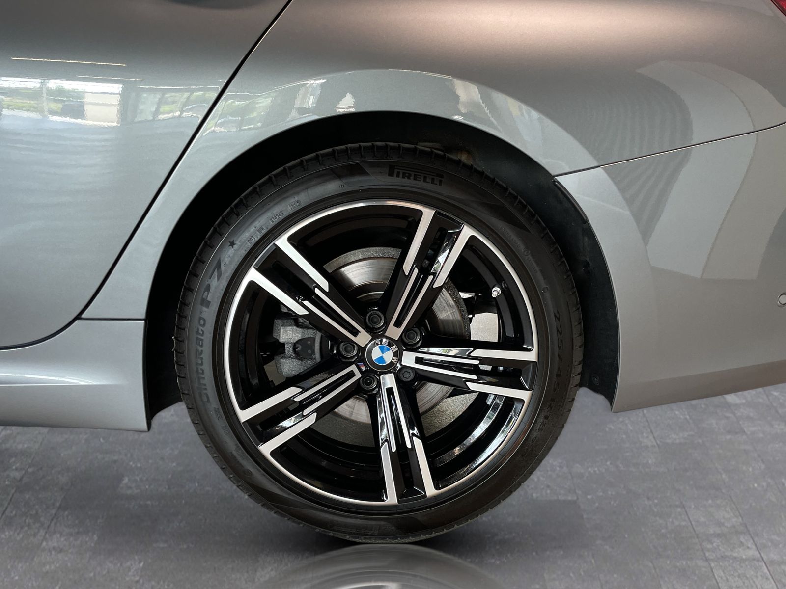 BMW 320i Limousine M Sport AHK LiveCockpitProf HiFi
