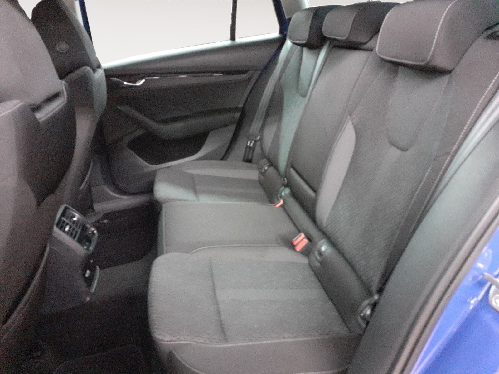 Skoda Octavia Combi 1.0TSI Ambition - Samsaru's Car Outlet