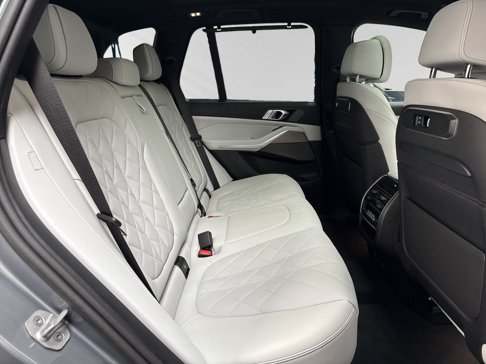 BMW X5 xDrive50e M Sport|AHK|SkyLounge|Autobahnass.