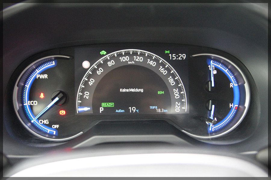 Toyota RAV 4 2.5 Hybrid Lounge AWD - Samsaru's Car Outlet