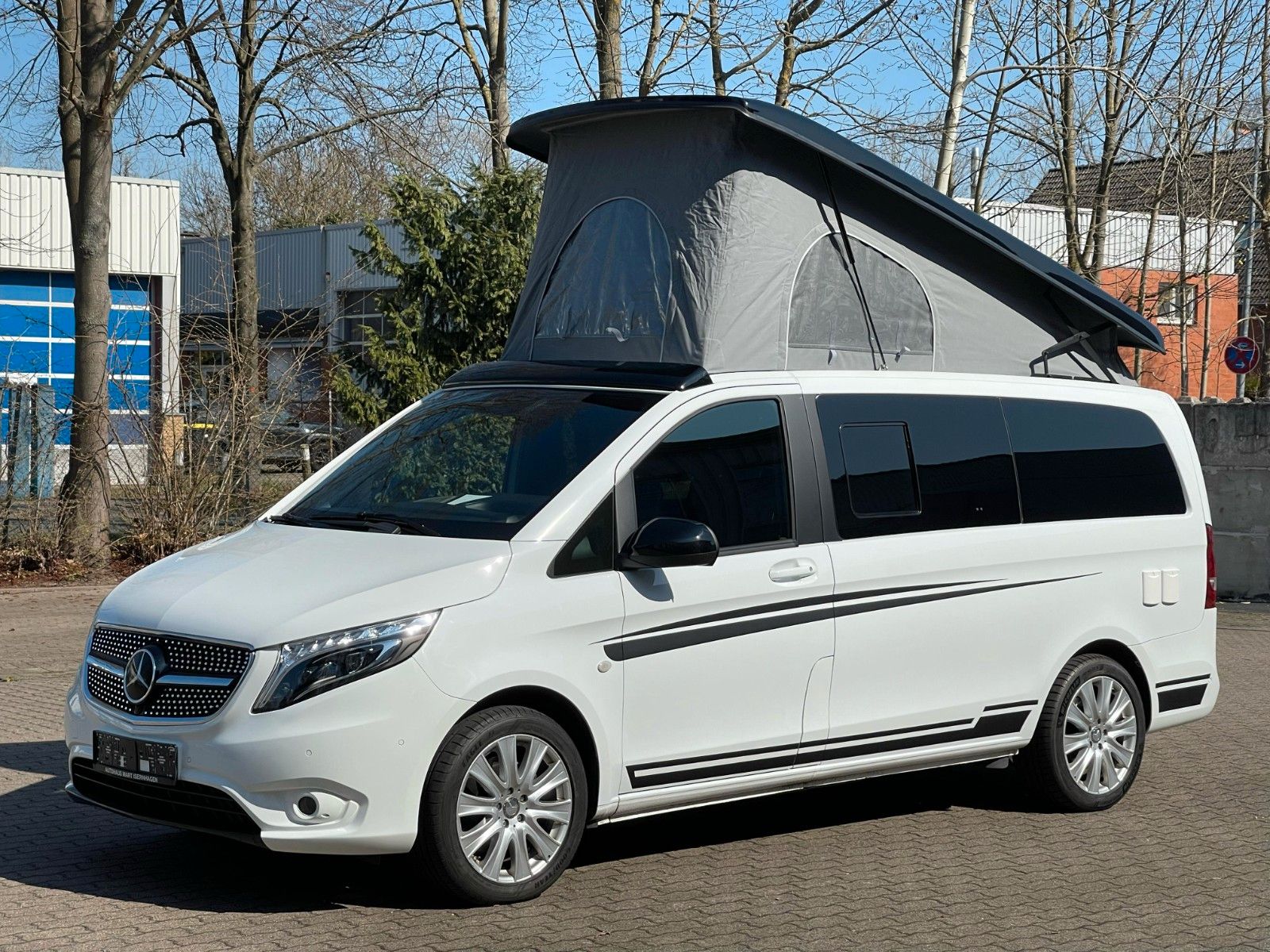 Mercedes-Benz VITO V220 - Samsaru's Car Outlet