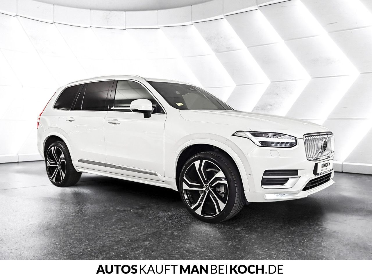 Volvo XC90 B5 AWD UltimateBright PANO AHK STHz 360 HUD