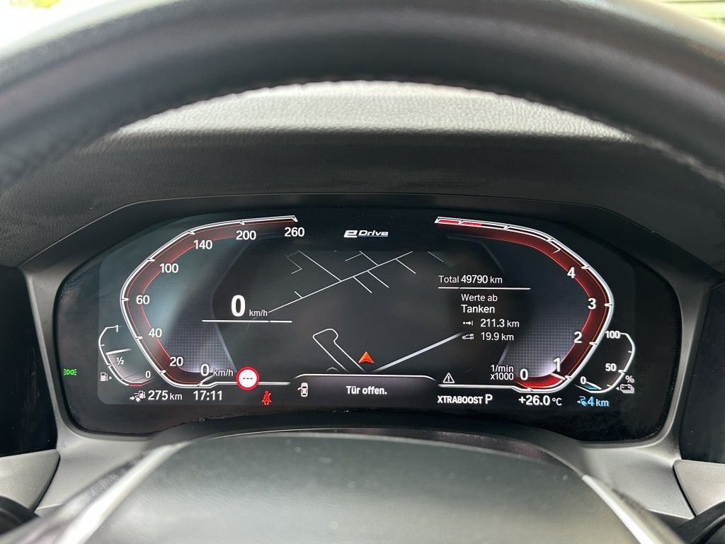 BMW 330 e Touring Aut Advantage - Samsaru's Car Outlet