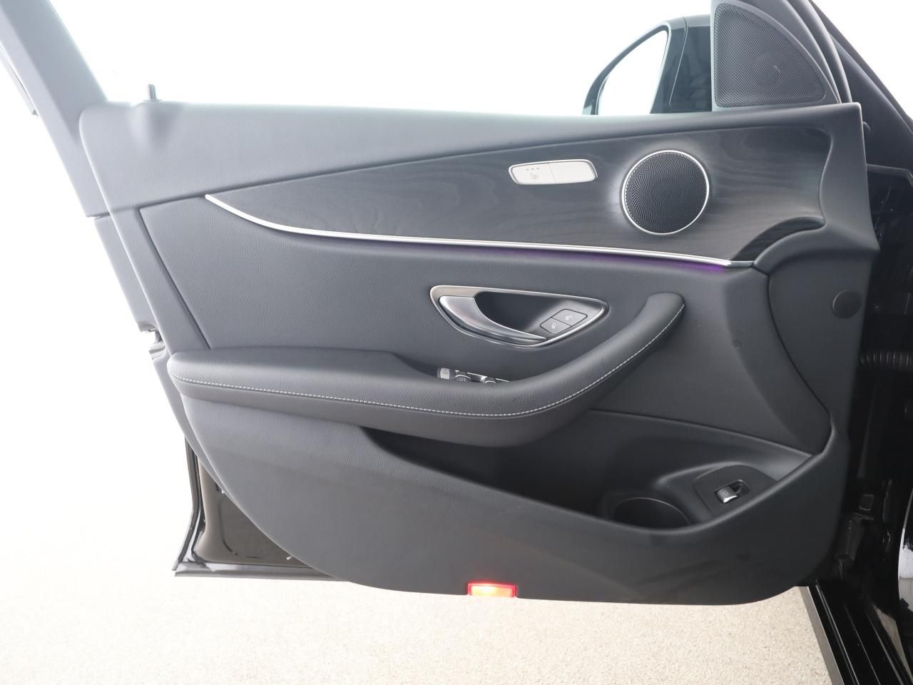 Mercedes-Benz E 220 d T Night Avantgarde AHK Distronic Kamera