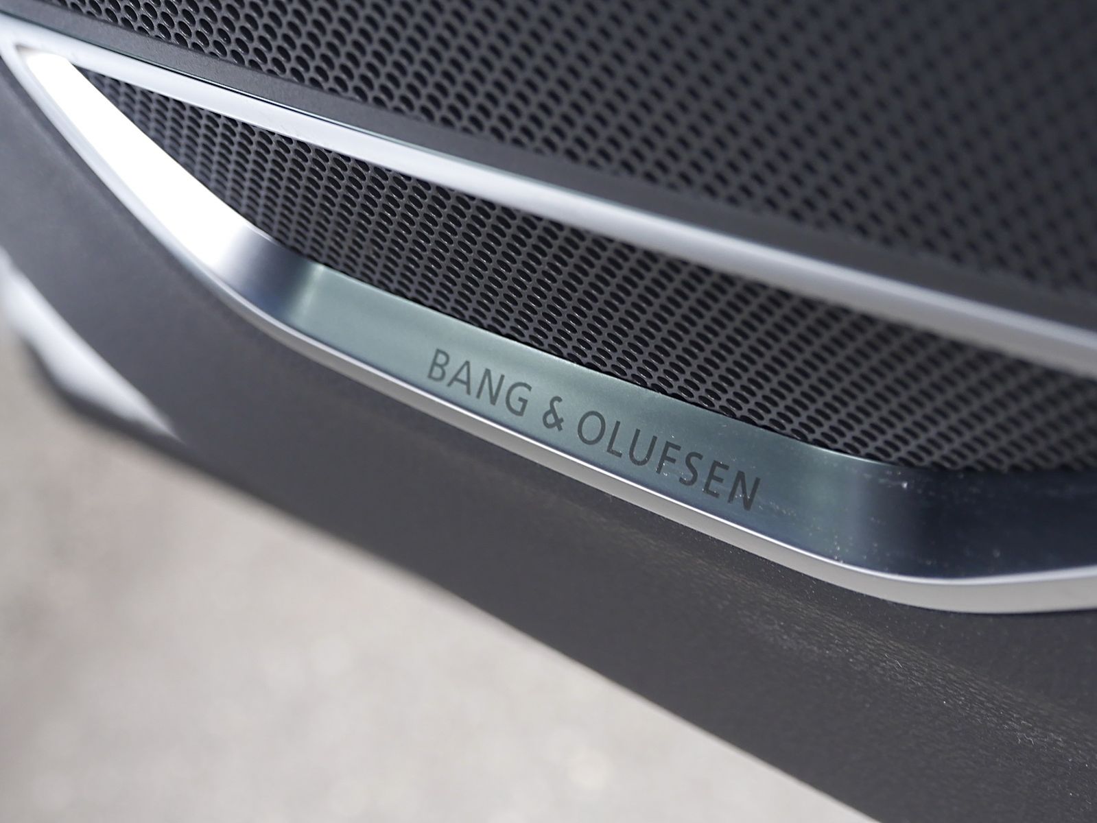 Audi Q3 Sportback 40 TDI qu S Line - Samsaru's Car Outlet
