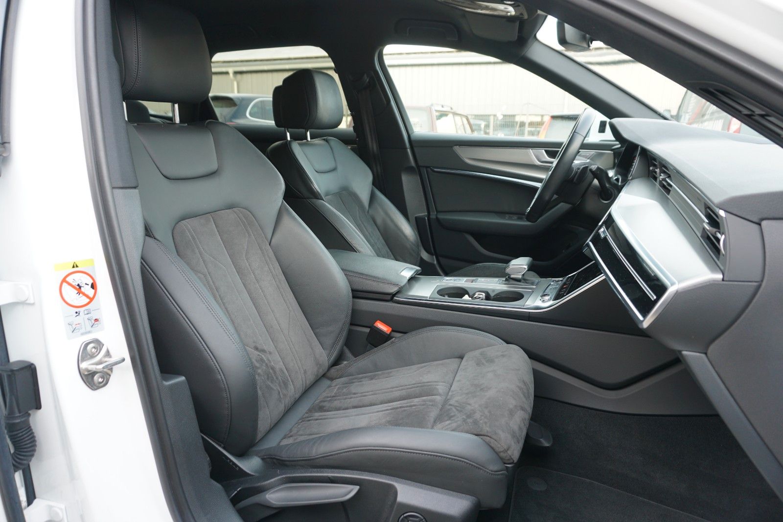 Audi A6 Avant 40 TDI Sport - Samsaru's Car Outlet
