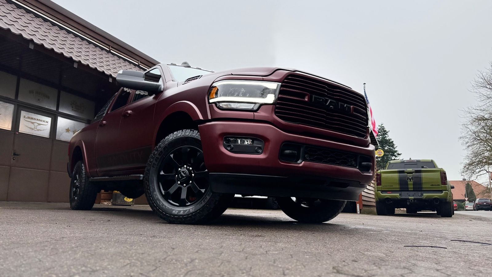 Dodge LIMITED*2500*6,7L DIESEL*BÜGEL*NAVI*AHK*GARANTIE