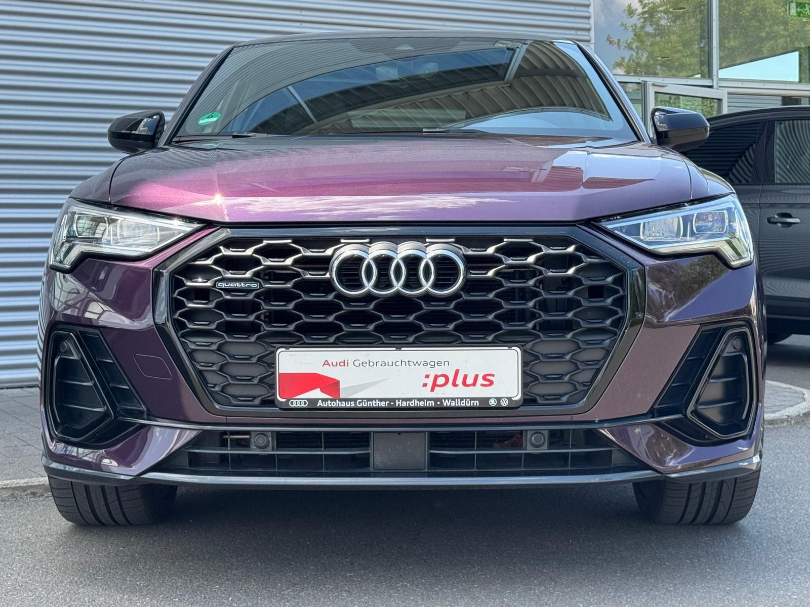 Audi Q3 Sportback 40 TFSI quattro S line - Samsaru's Car Outlet