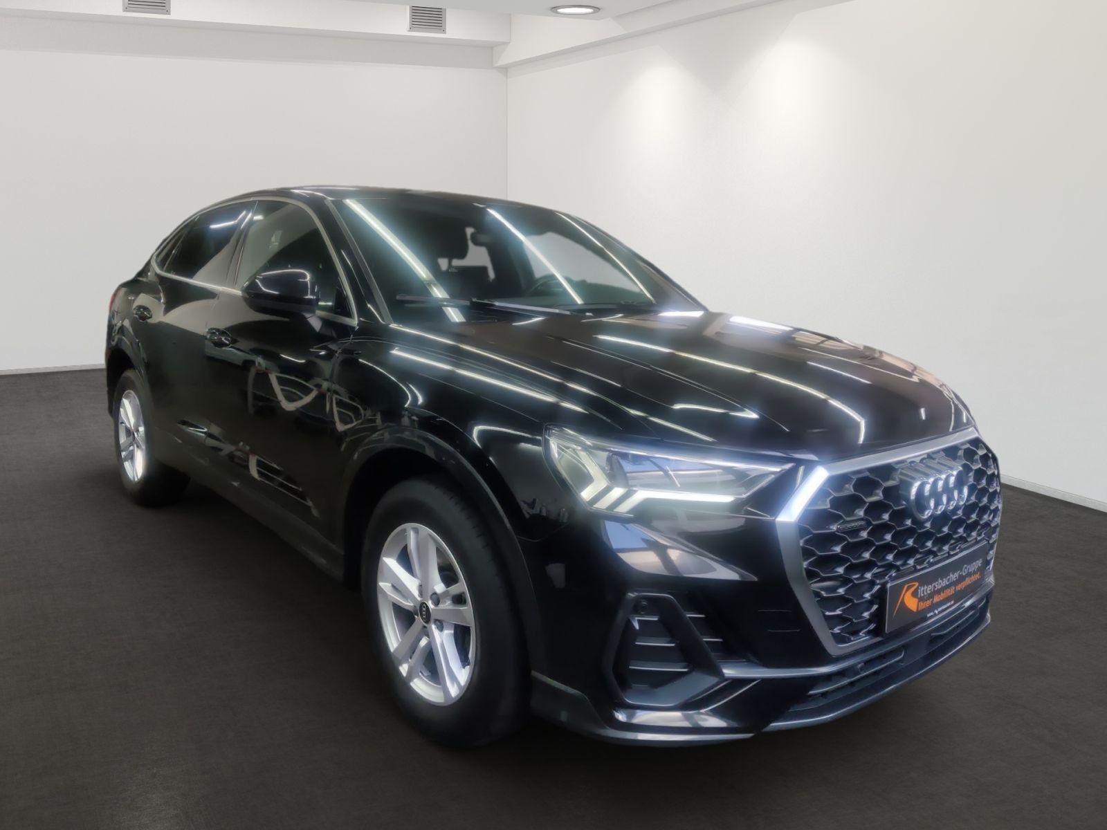 Audi Q3 Sportback 40 TDI quattro s-line - Samsaru's Car Outlet