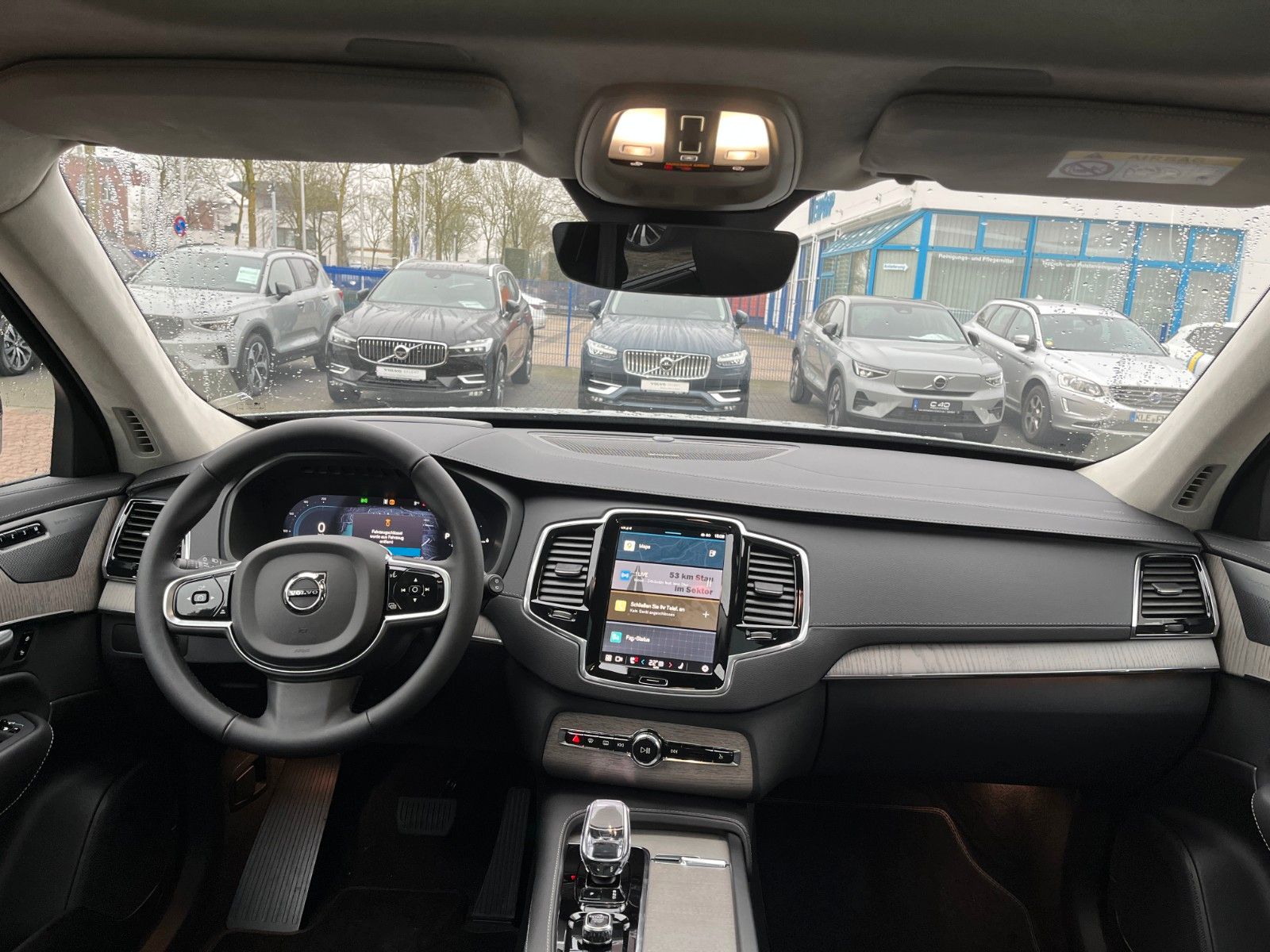 Volvo XC90 T8 Ultra Dark Plug-In AWD - Samsaru's Car Outlet
