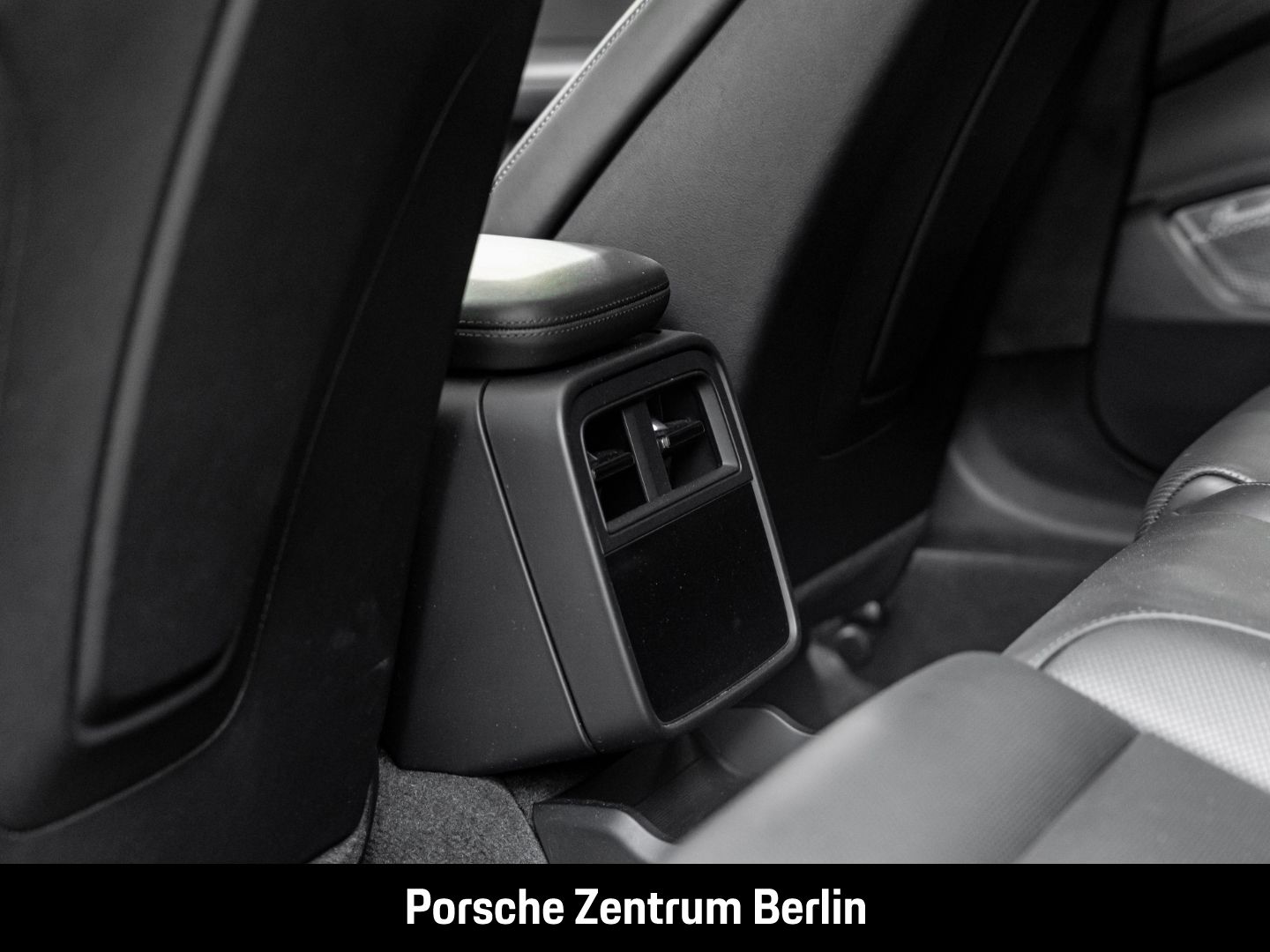 Porsche Taycan Turbo Sport Turismo Burmester Panorama