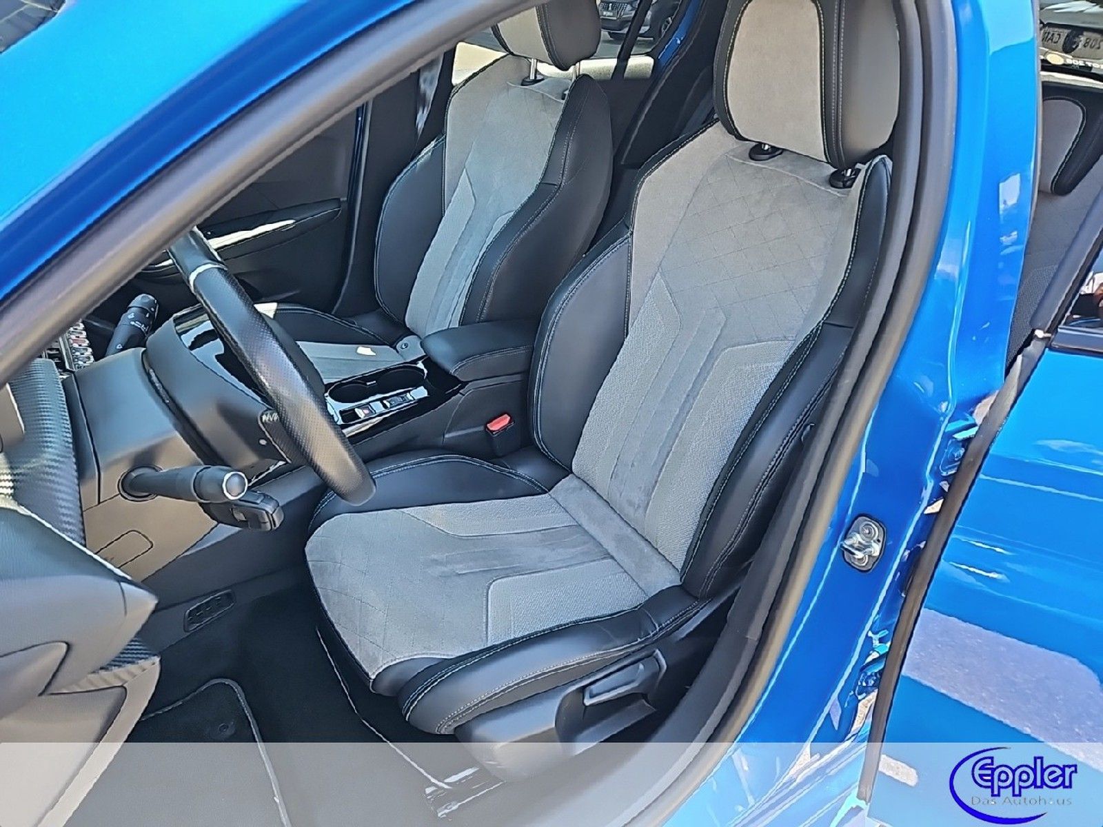 Peugeot 208 Elektro GT - Samsaru's Car Outlet