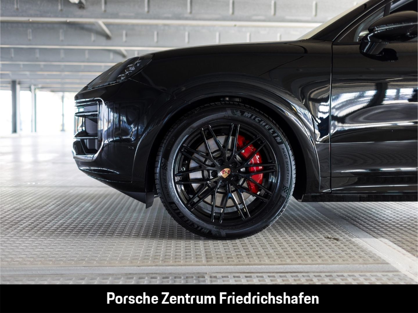 Porsche Cayenne GTS HA-Lenkung InnoDrive Head-Up BOSE