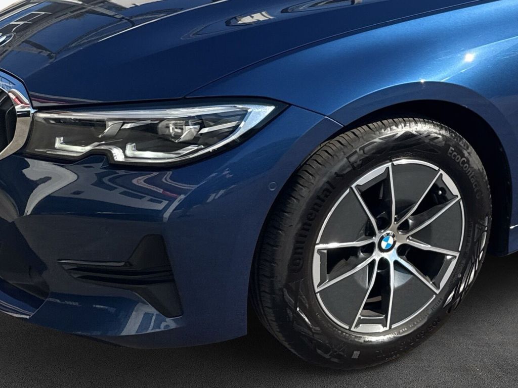 BMW 320i Aut. Advantage - Samsaru's Car Outlet