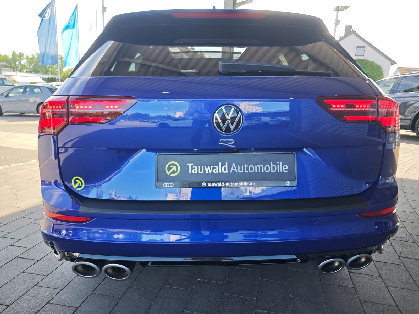 Volkswagen Golf VIII Variant R 4M PERF/19"/PANO/LEDER/H&K/u