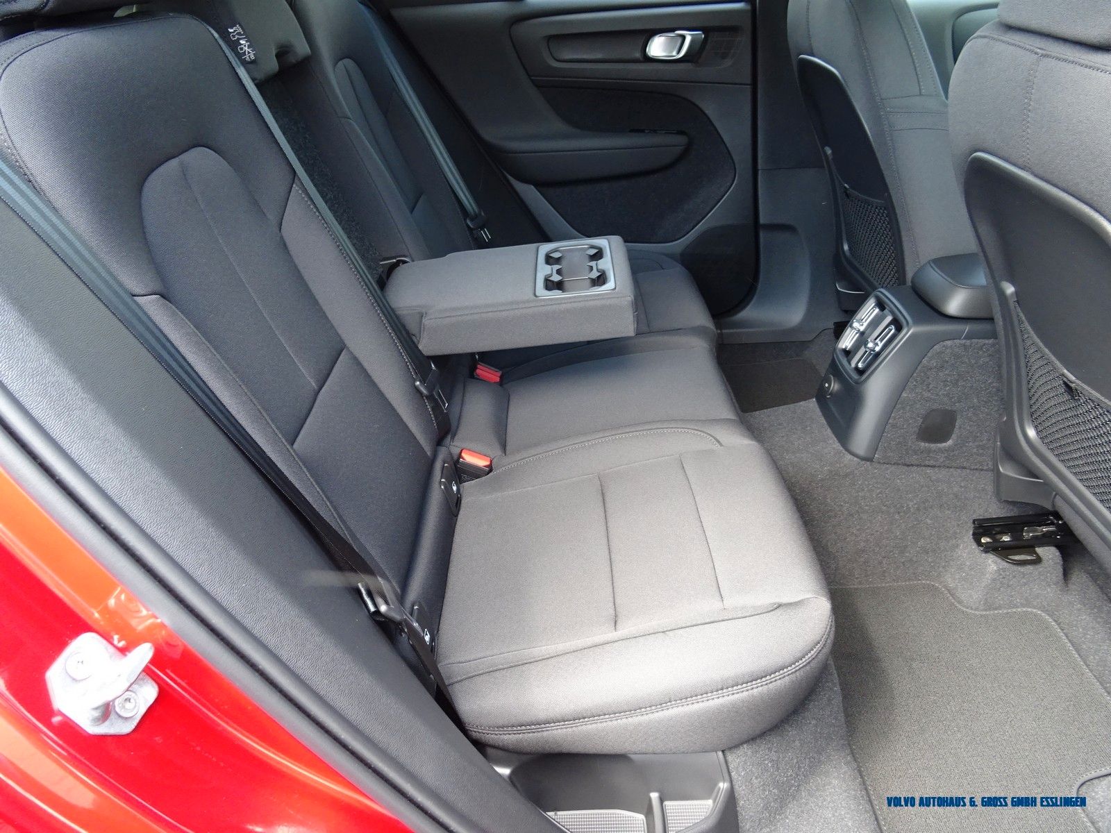 Volvo XC40 T5 Recharge R-Design Expression