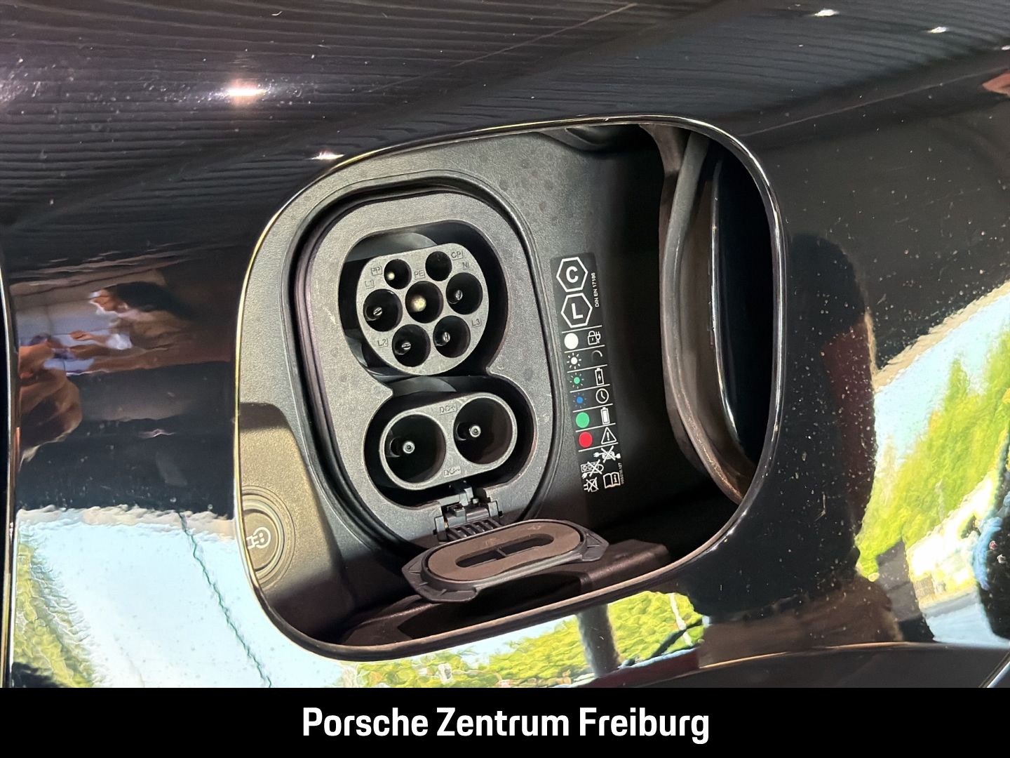 Porsche Macan 4 LED-Matrix lLuftfederung PASM 21-Zoll
