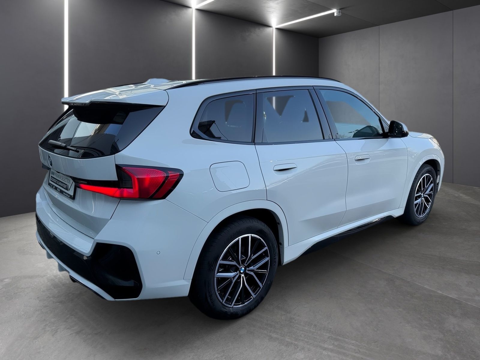 BMW X1 xDrive20d M SPORTPAKET - Samsaru's Car Outlet