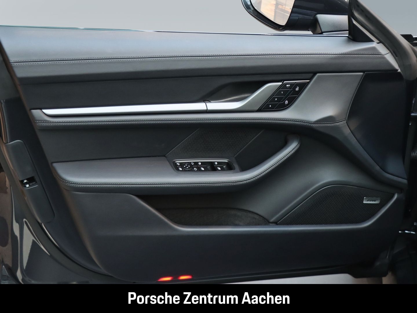 Porsche Taycan 4S Sport Turismo Head-Up Surround-View