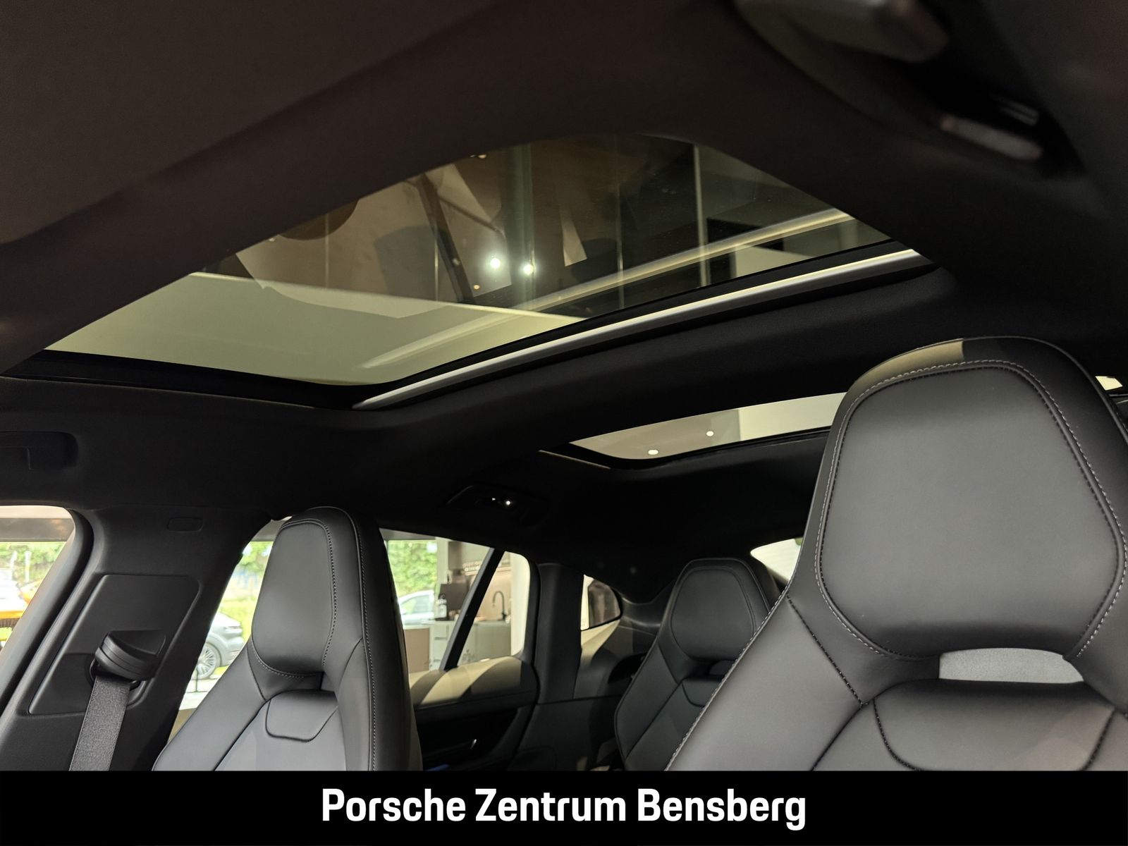 Porsche Panamera 4 E-Hybrid