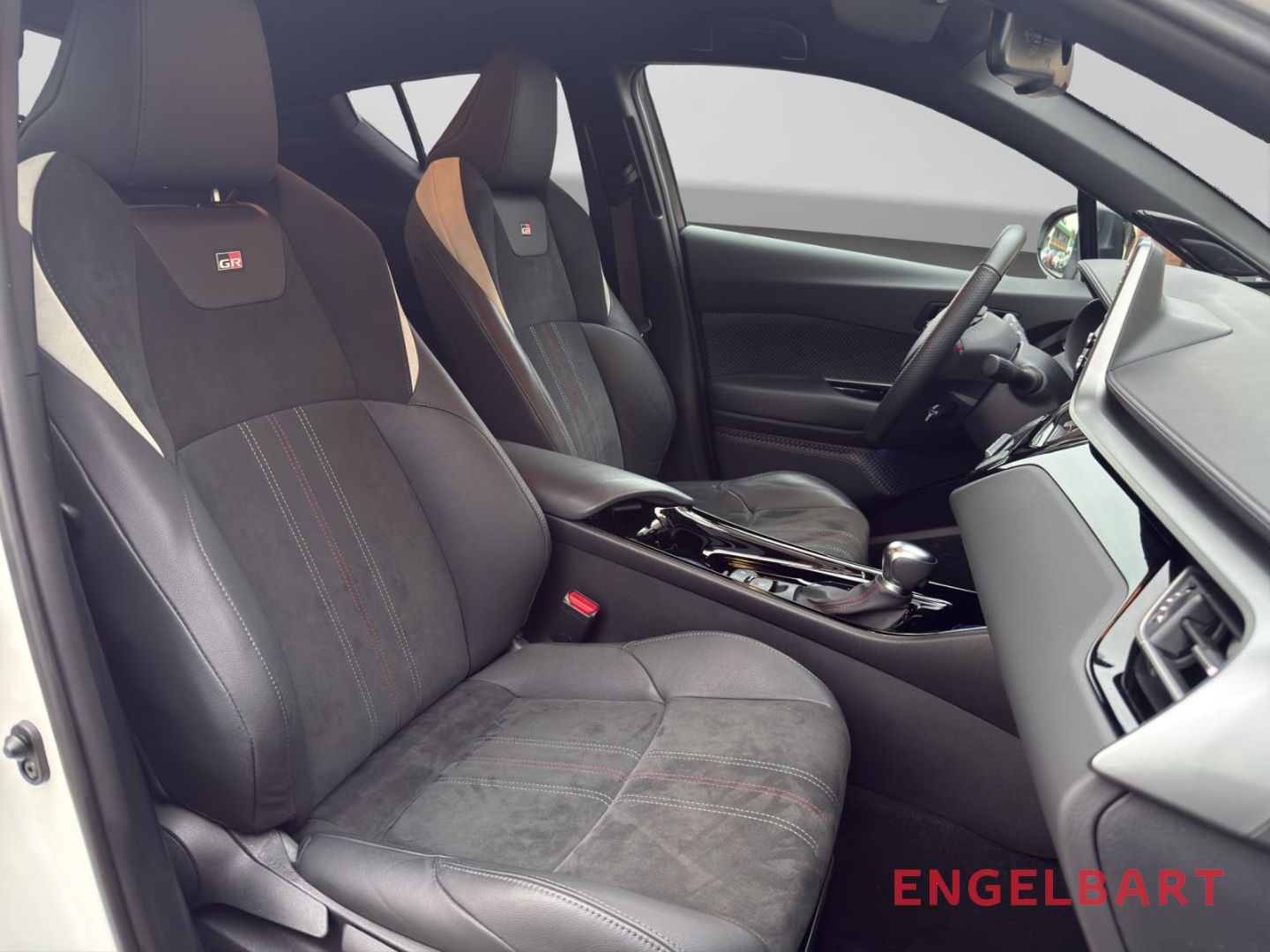 Toyota C-HR Hybrid GR Sport 2.0 Navi Leder JBL LED Tief