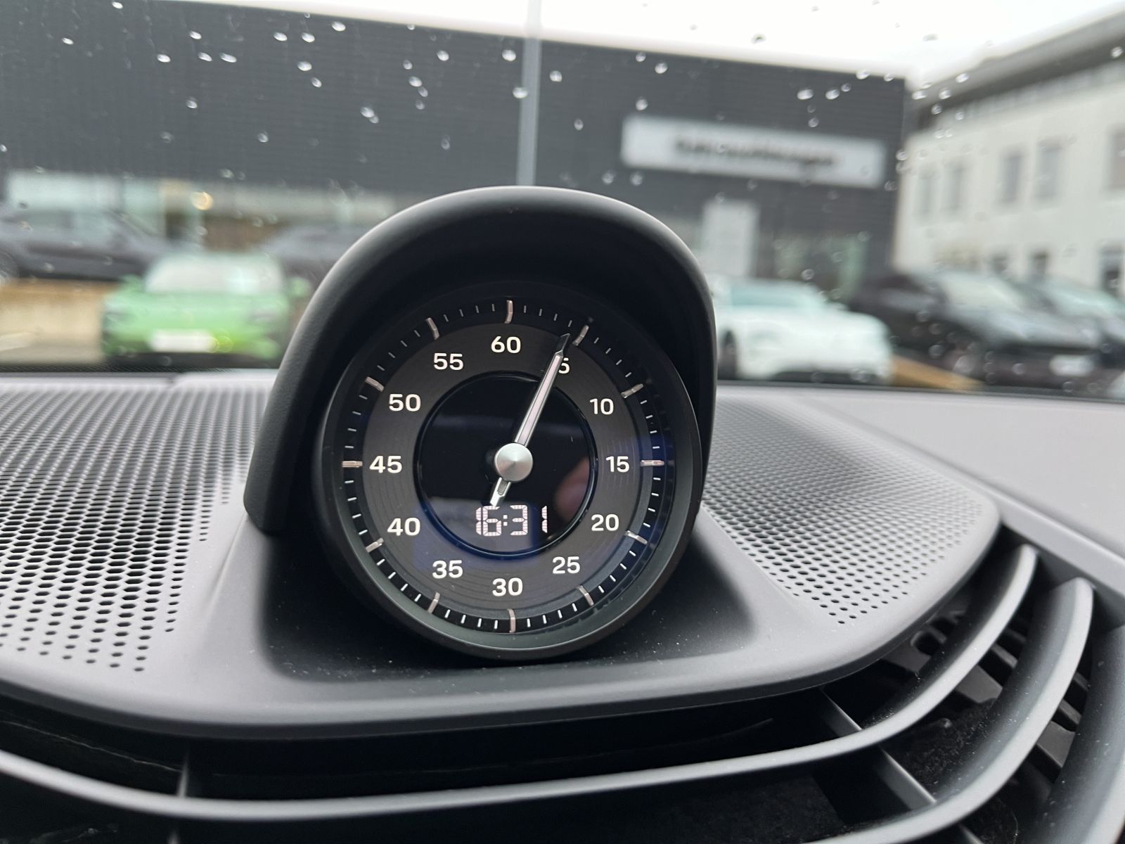 Porsche Taycan 4S Cross Turismo Active Ride,Beifahrerdis