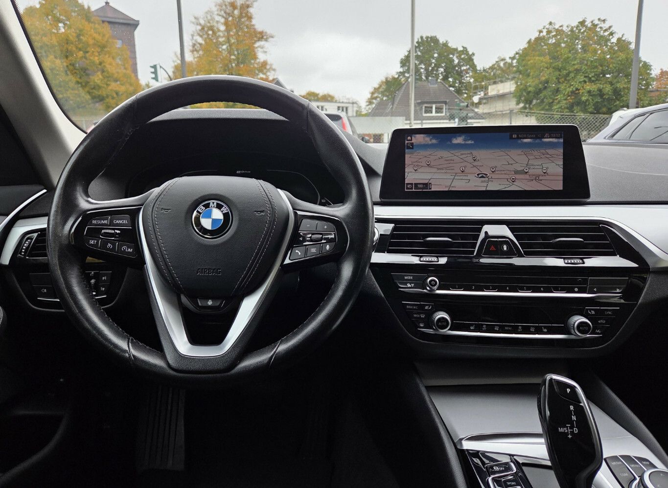 BMW 545e xDrive Limo.LED.GSD.HuD.Nav.Leder.Cam.SHZ