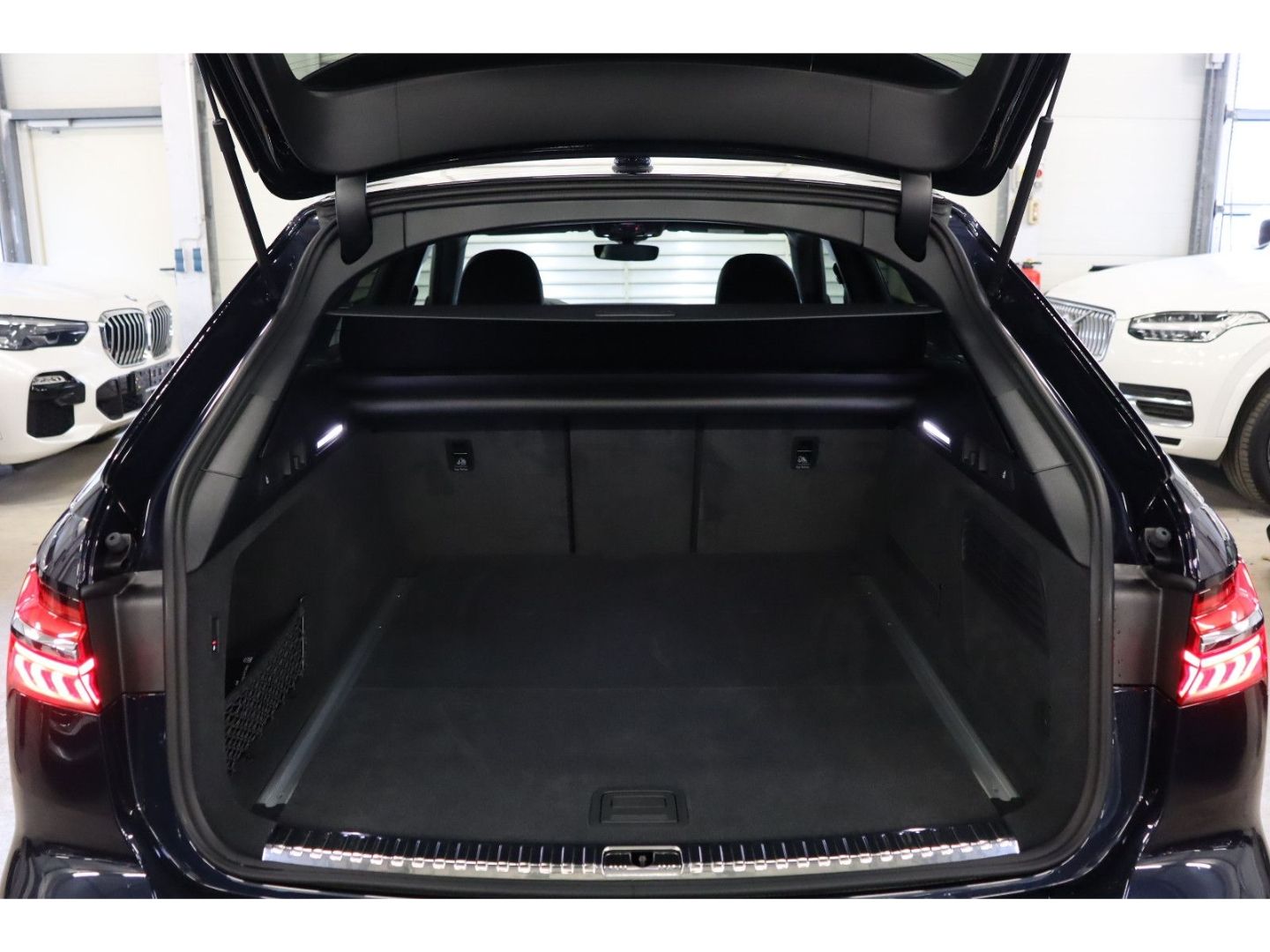 Audi A6 Avant 45 TDI quattro S line - Samsaru's Car Outlet