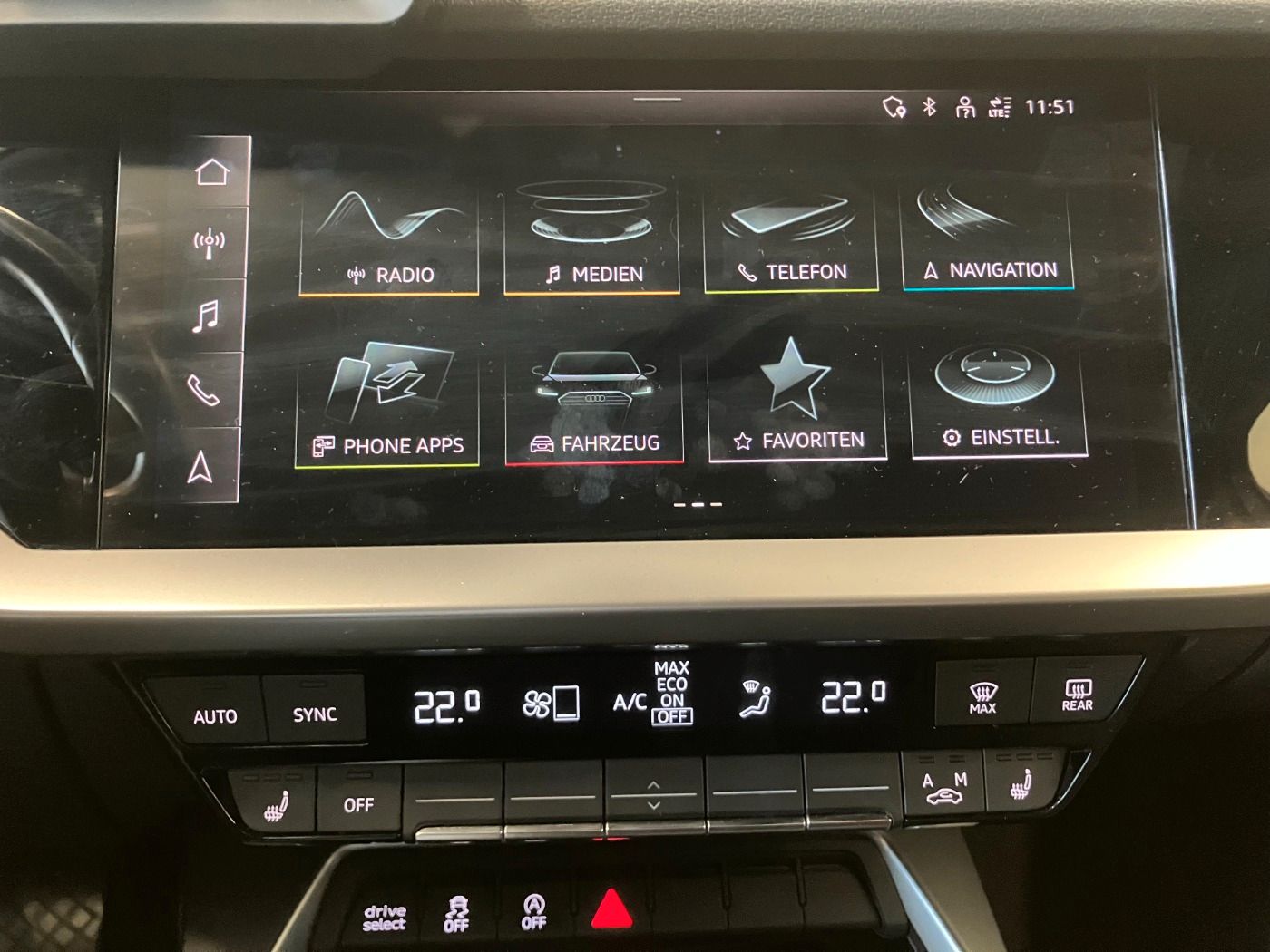 Audi A3 Sportback 30 TFSI Advanced S tronic AHK*Drive