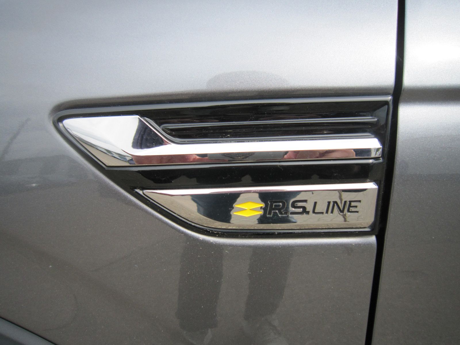 Renault Arkana 1.3 TCe R.S. Line - Samsaru's Car Outlet