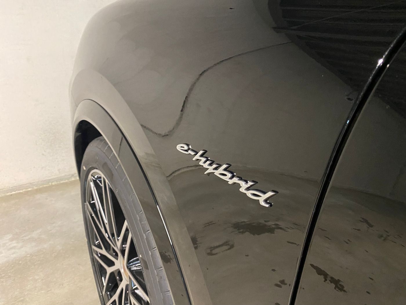 Porsche Cayenne E-Hybrid Coupé | Adaptive Luftfederung |