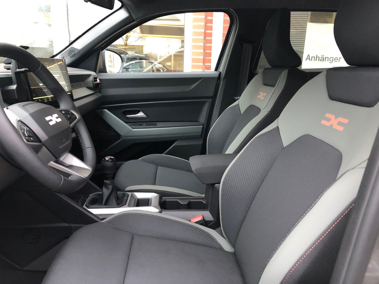 Dacia Duster III TCe 130 Extreme - Samsaru's Car Outlet
