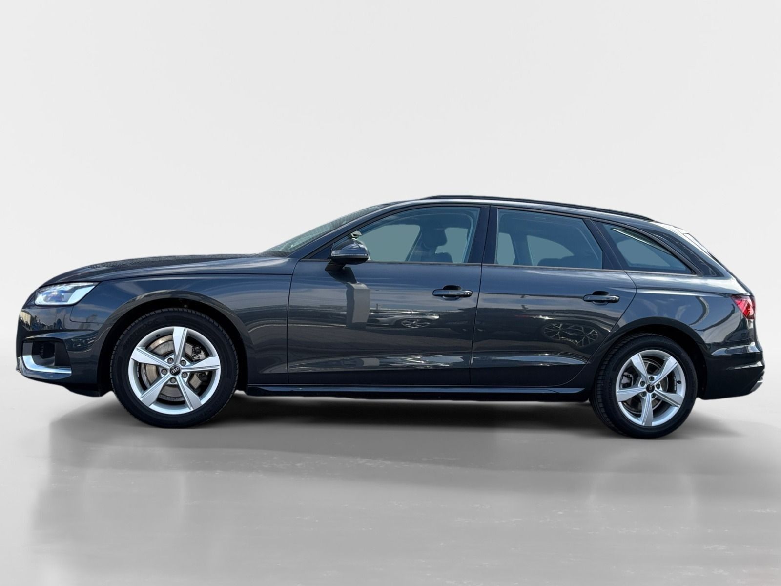 Audi A4 Avant 35 TDI S tronic ADVANCED - Samsaru's Car Outlet