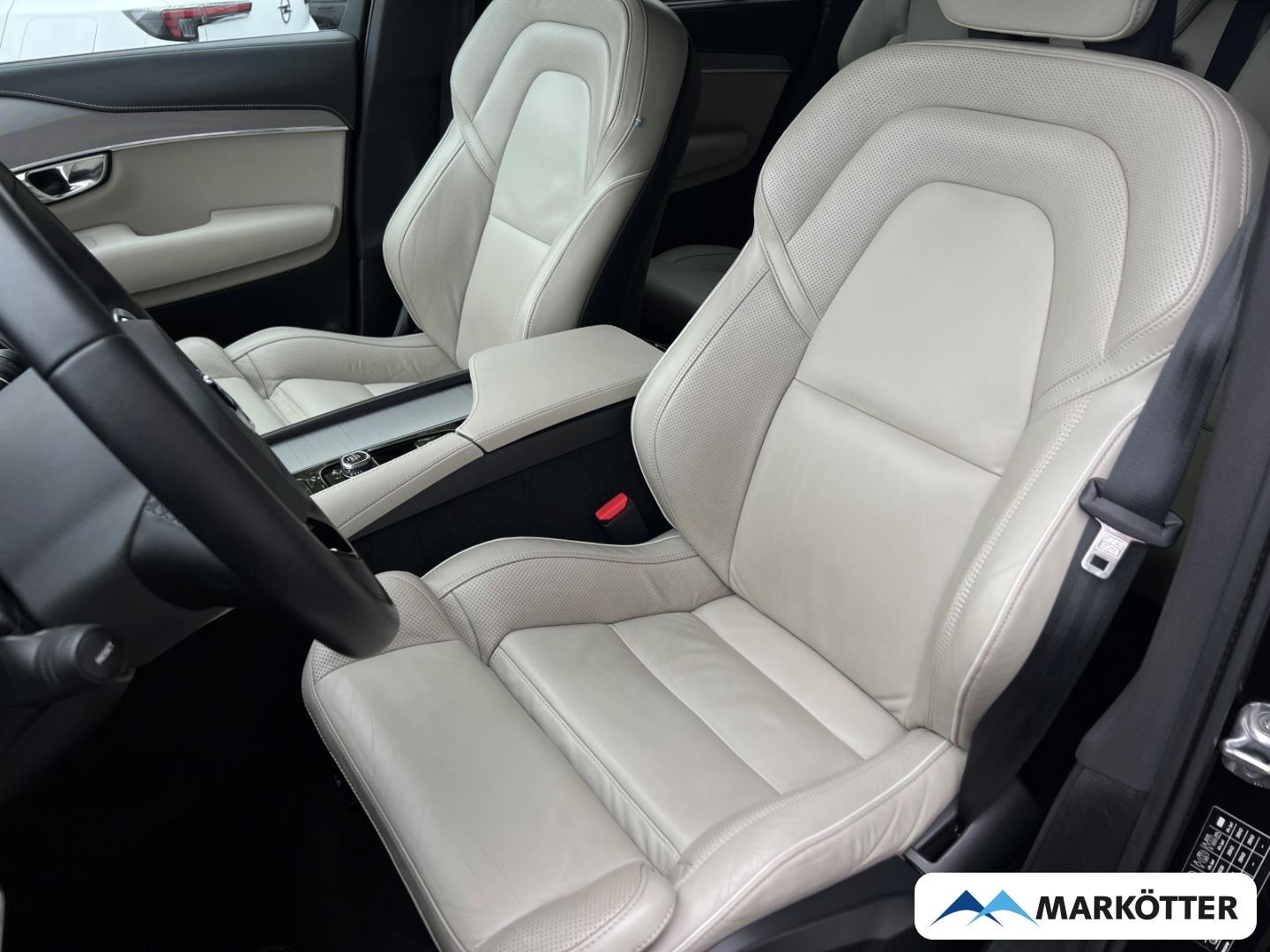 Volvo XC90 T8 AWD Recharge R-Design Edition 22''/AHK/P