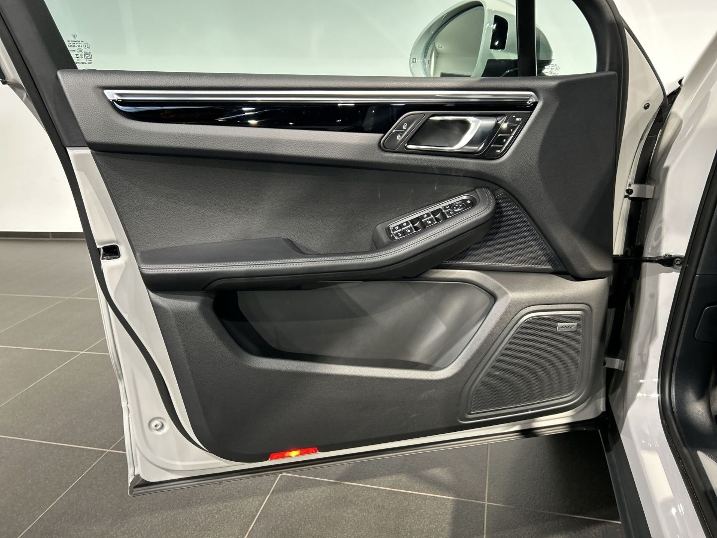 Porsche Macan S Kreide BOSE Sportabgasanlage Panorama