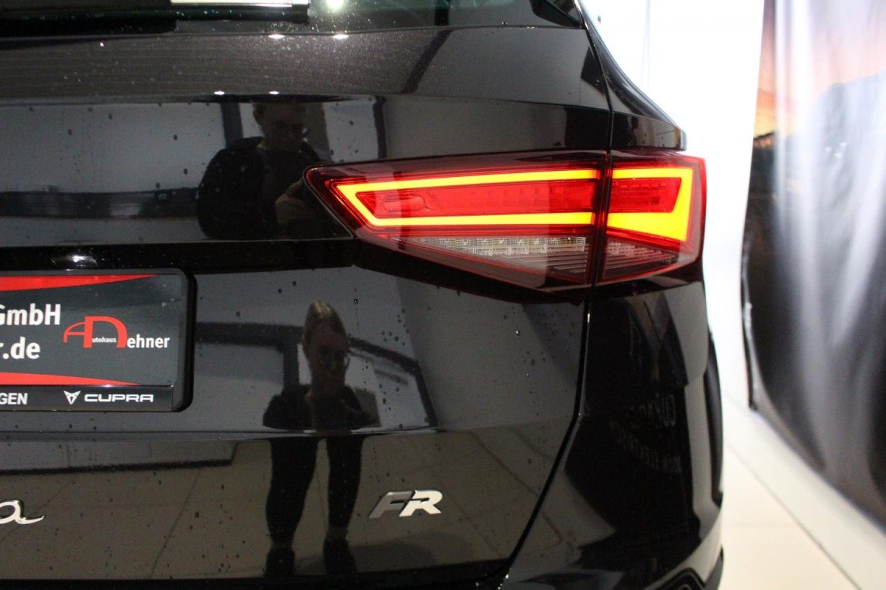 Seat Ateca FR TDI DSG AHK+elHK+ACC+PDC+NAVI+TOTW+RFK
