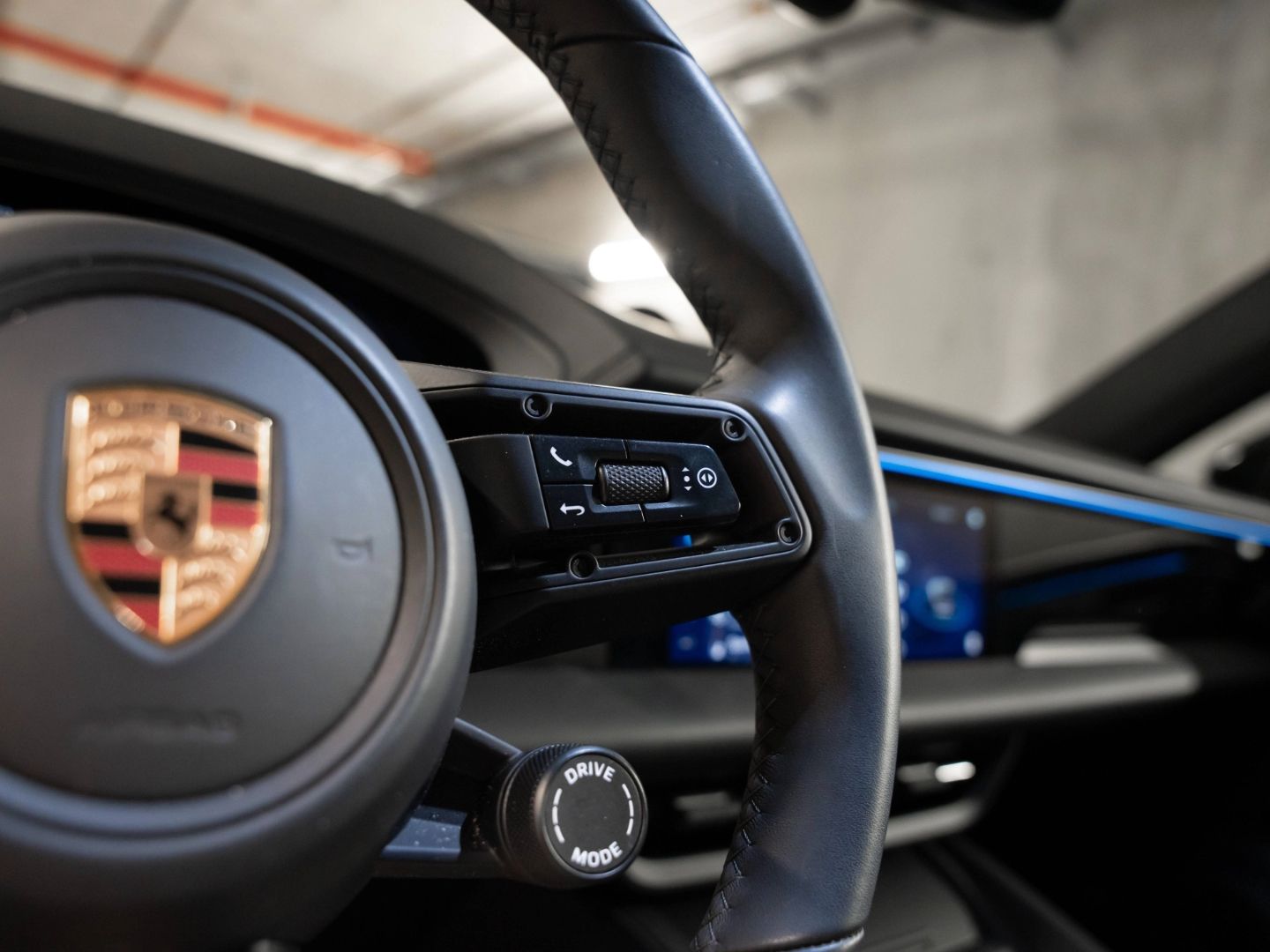 Porsche Macan 4S Sport Chrono Paket AR HUD InnoDrive