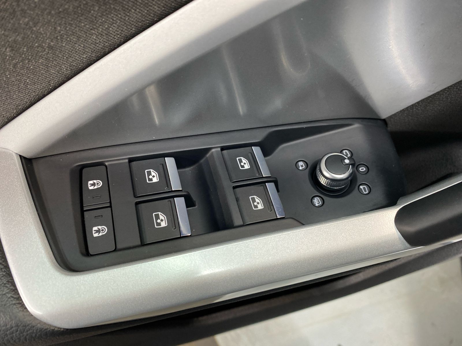 Audi Q3 35 TDI quattro - Samsaru's Car Outlet
