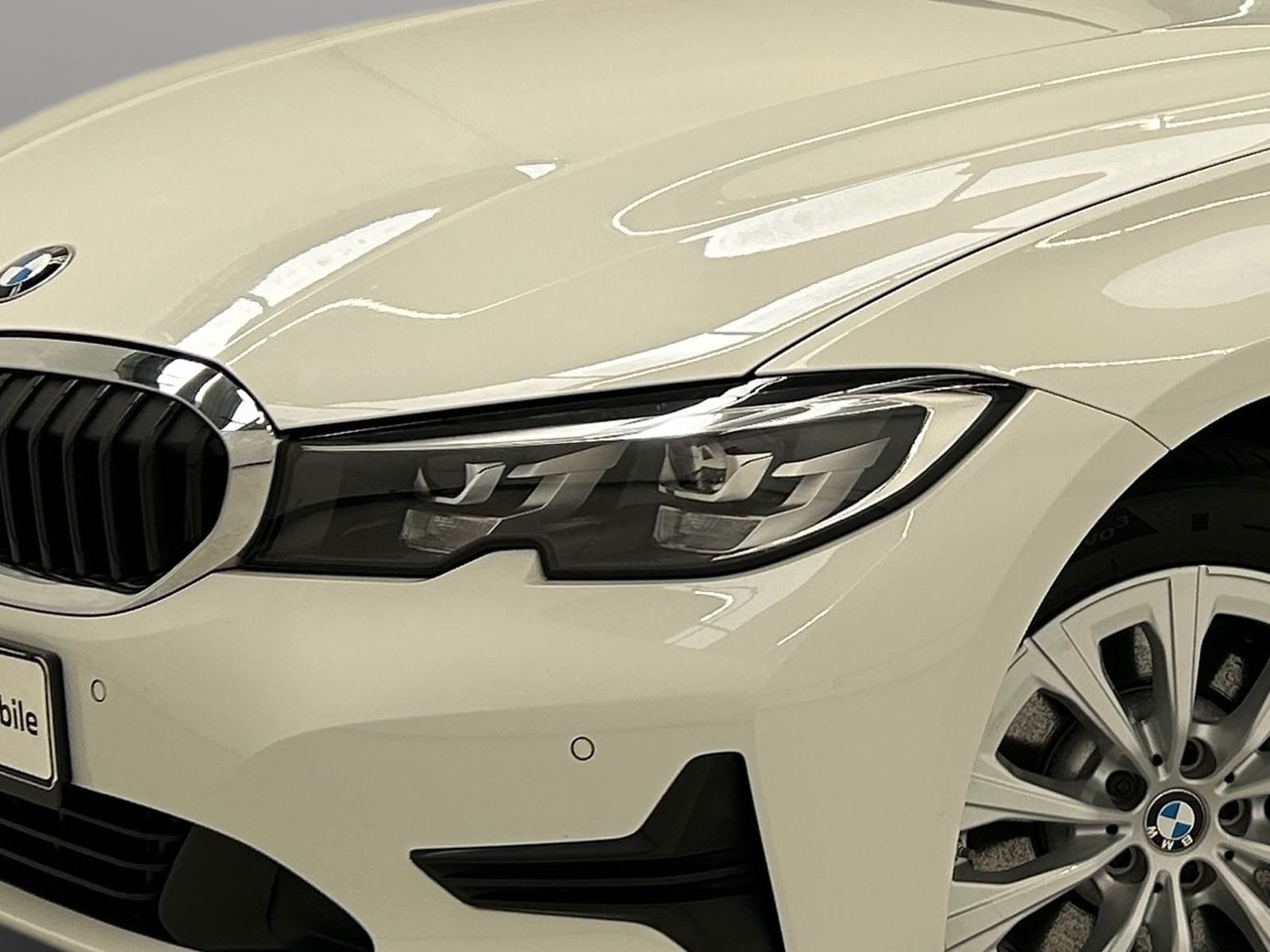 BMW 330e Touring - Samsaru's Car Outlet
