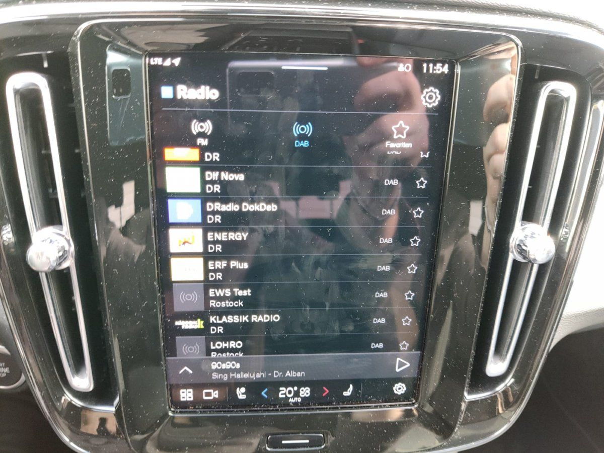 Volvo XC40 B3 Plus Dark 8-fach Aktionspreis