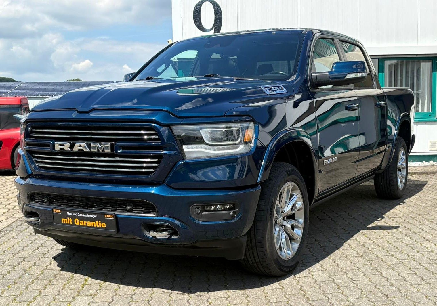 Dodge RAM 1500 4x4 Laramie 5.7l Crew Memory,Pano,Sound