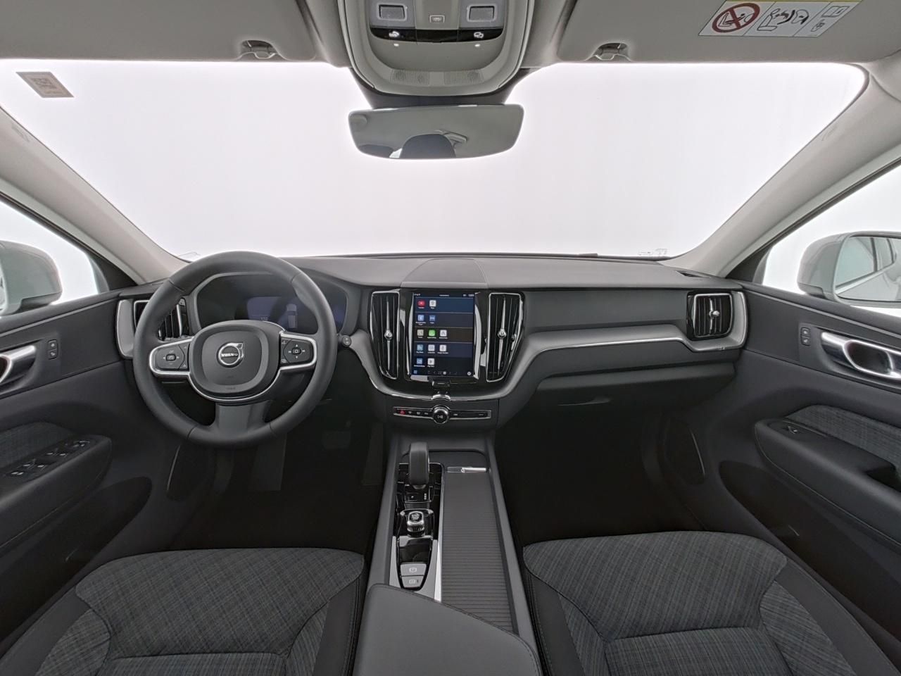 Volvo XC60 B4 Core - Samsaru's Car Outlet