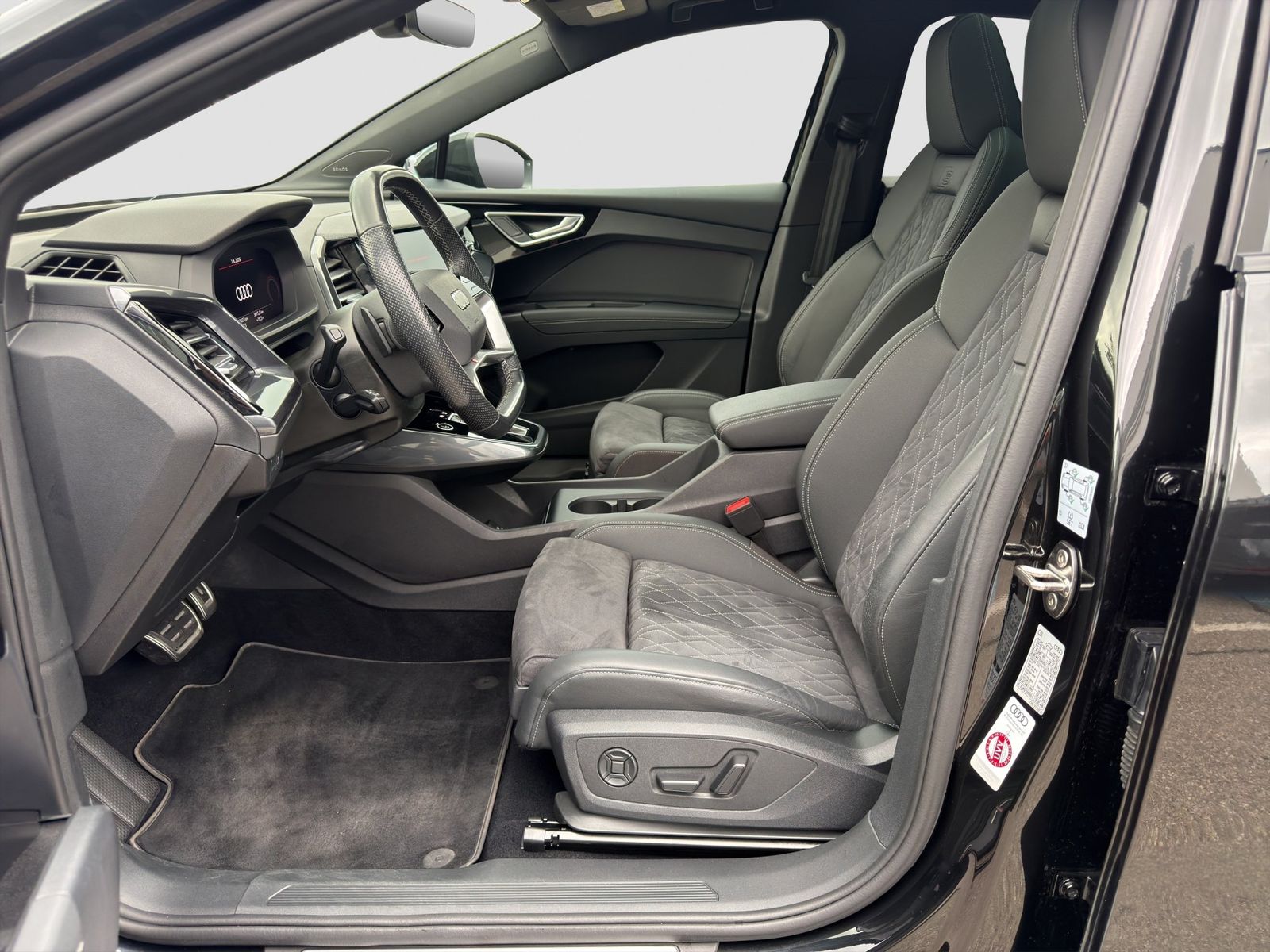 Audi Q4 e-tron Sportback 50 qu 2x S line Matrix Assis