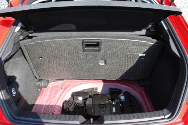 Audi A1 allstreet 35 TFSI S tronic - Samsaru's Car Outlet
